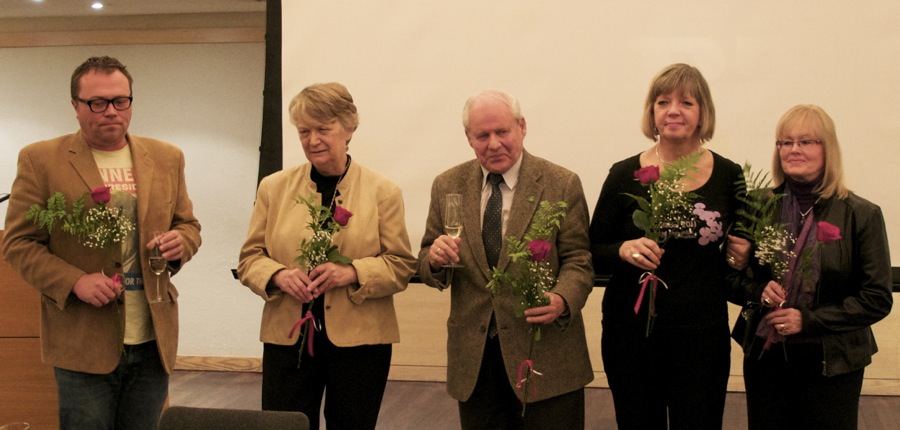 Kotkajärve Metsaülikooli albumi koostajad. Foto: Taavi Tamtik