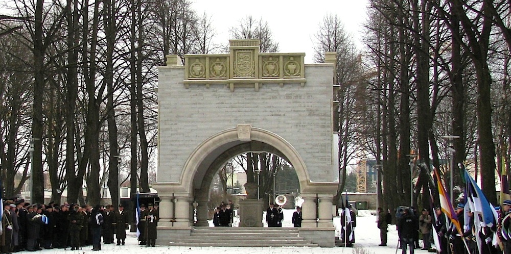 Vabadussõjas langenute mälestusehis Kaitseväe kalmistul. Foto: Peep Pillak