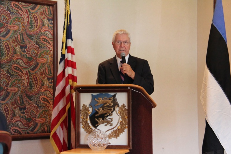 Esimees Arno Kallas sõnavõtul Foto: Monika Kallas