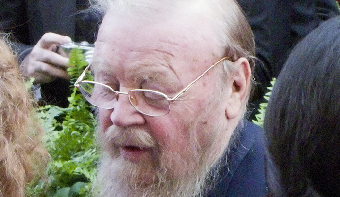 Farley Mowat (2010) - www.wikipedia.org