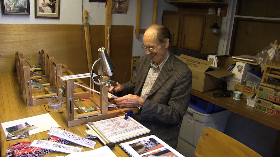Mihkel Salusoo demonstrating how the art of weaving beautiful Estonian ethnic patterns is done on his one-of-a-kind, innovative looms - hoto by Toomas Mae