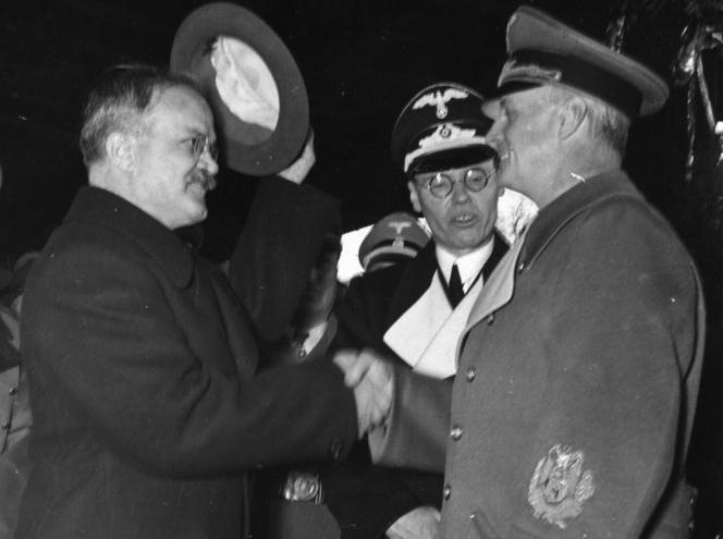 Vyacheslav Molotov ja Joachim von Ribbentrop Berliinis 1940 - www.wikipedia.org