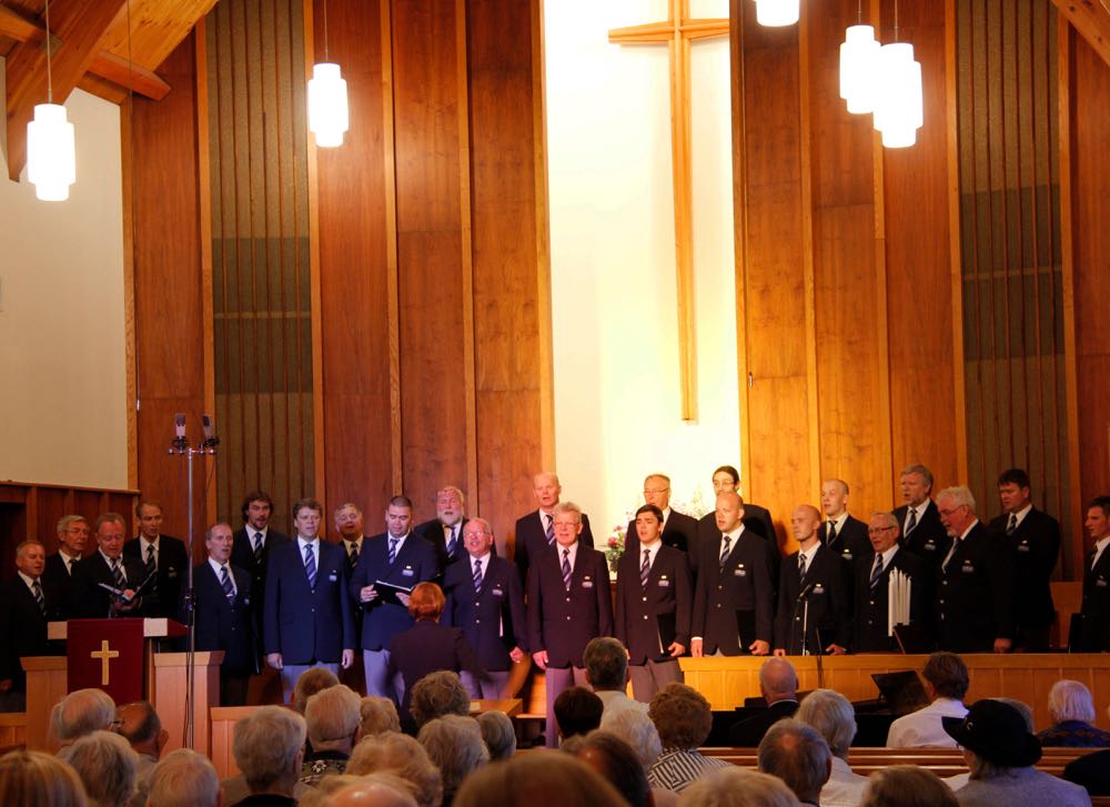 Saaremaa meeskoor pakkus nauditava suvekontserdi Baptistikirikus. Foto: Reet Lindau Voksepp