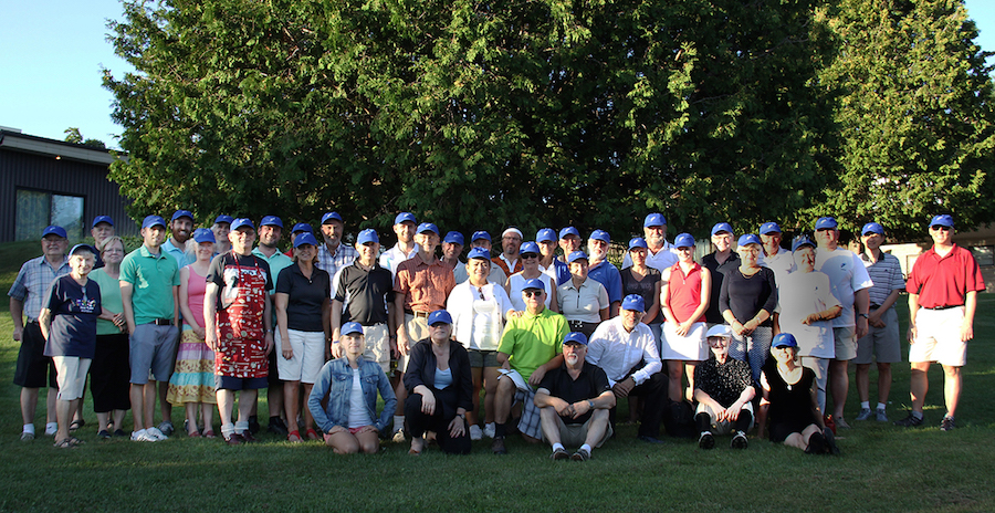 MES Golf 2015 Group - www.mtlmes.ca