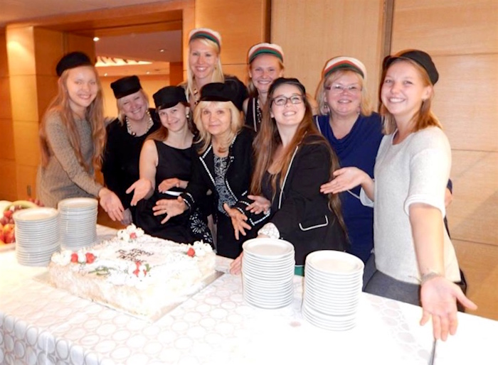 Filiae noored: Renée Olo, Kristi Sau-Doughty, Madli Uutma, Elli Kipper, Viive Sarv, Silvi Kuld, Liisbet Valter-Kalm, Koidula Aedna-Nisbet, Liia Kajak. Foto: Anne Liis Keelmann