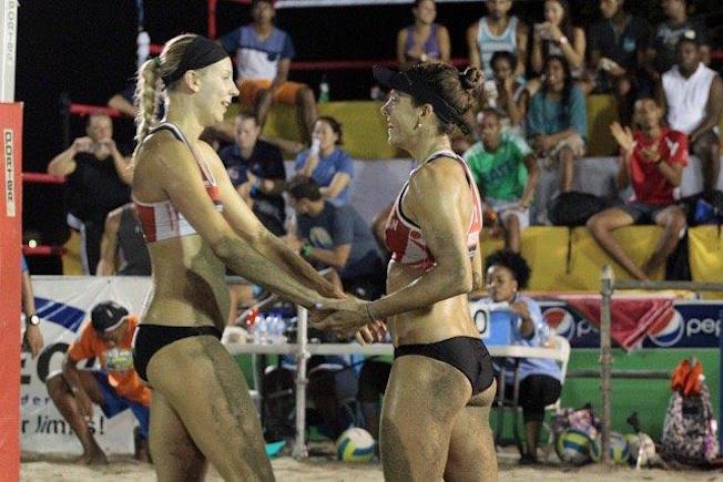 Kristina Väljas ja Jamie Broder õnnitlevad teineteist õnnestunud võistluse puhul. Pöidlad pihku, et meil oleks võimalus neile ka Rio de Janeiro olümpial kaasa elada.