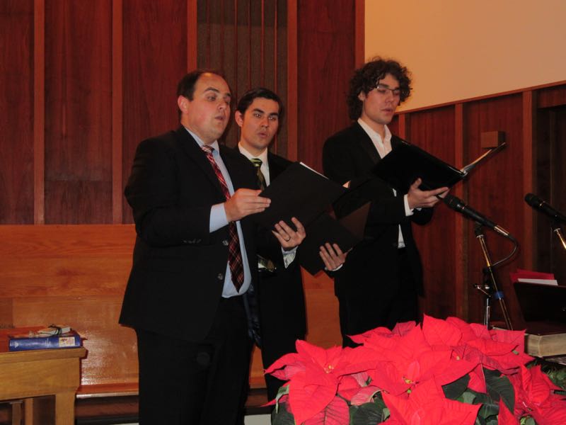 Jõululaupäeval esines TEBK meestrio: Jonathan Wilbiks, Gabriel Boutilier ja Joshua Boutilier.