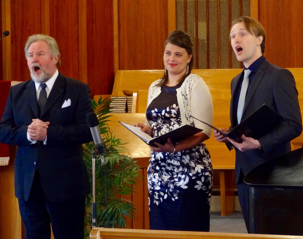 Fotol vasakult: Avo Kittask, Kristina Agu ja Stephen Bell - foto: Kai Kiilaspea (2016)