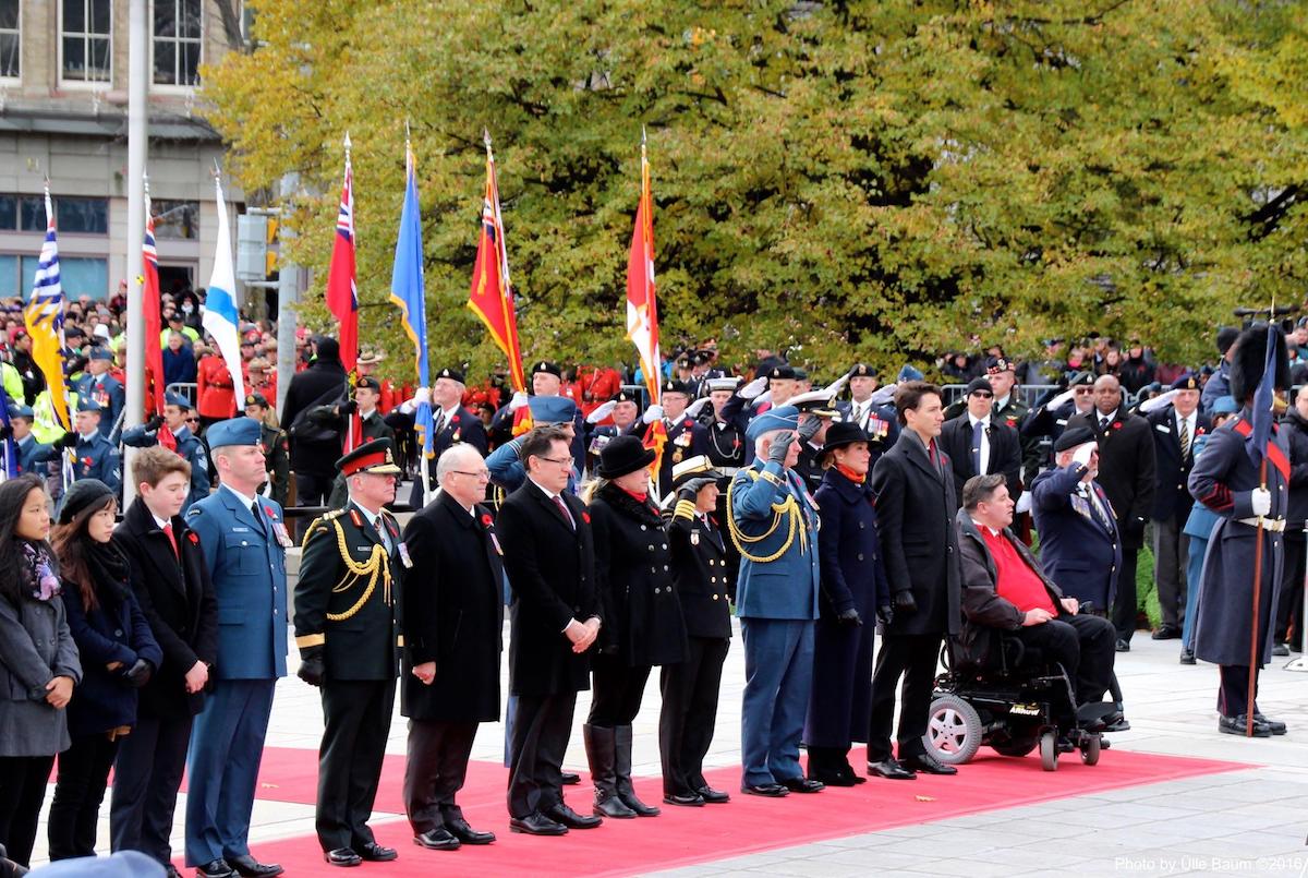 Mälestuspäeva tseremoonial osalesid ka Kanada kindralkuberner David Johnston ja peaminister Justin Trudeau abikaasadega, samuti teised kabineti liikmed. Foto: Ülle Baum ©2016