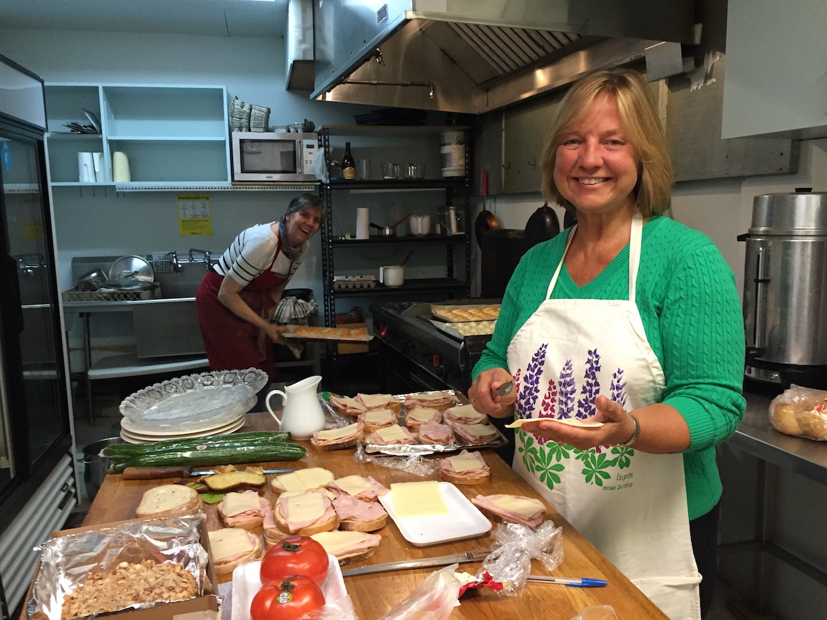 Preparing for the Friends’ Café: Ülle Veltmann and Kay Tüll