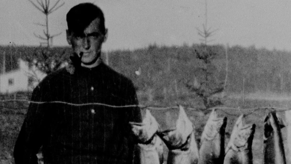 Tom Thomson - foto: Blair Laing / National Archives of Canada (1914)