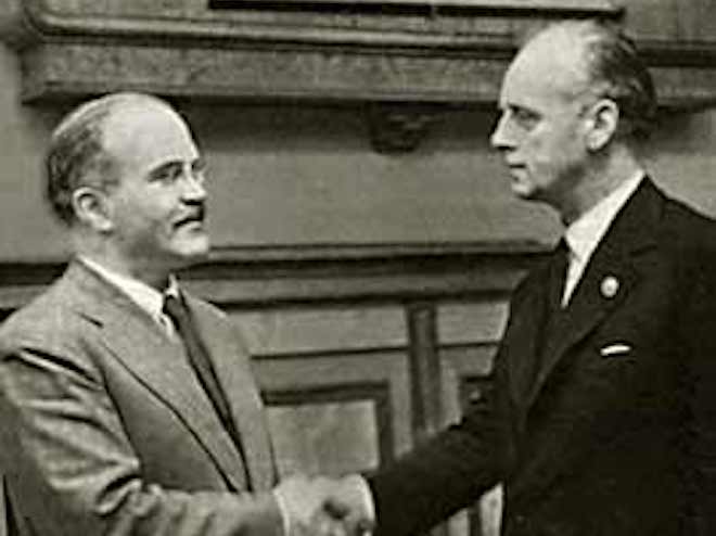 Ribbentrop (right) and Molotov (left) at the signing of the Pact. - www.wikipedia.org