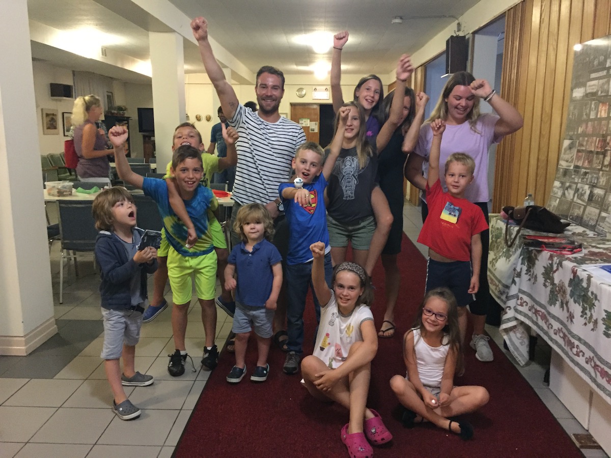 Left to right: Logan Mancey, Sebastian Albatniji, Henry Albatniji (on back), teacher Hendrik Köhler, Martin Dumbrille, Maia Hogle, Liisi Hogle (on back), Andra Lelbret-Hogle, teacher Keili Moore, Mattias Dumbrille. Seated: Lillian Dumbrille, Anastassia Tallo-de Baghy. Photo: Monika Dumbrille.