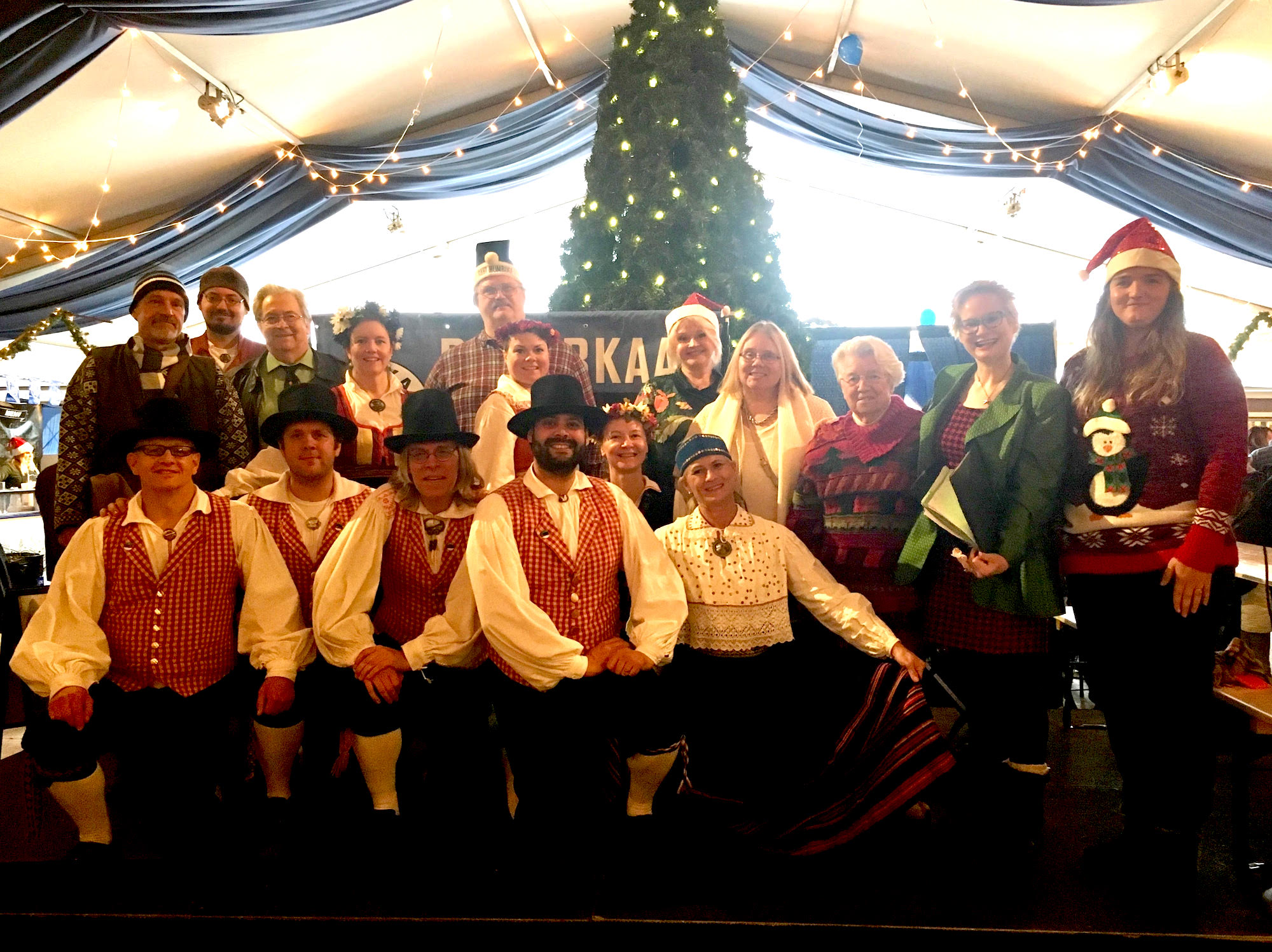 Picture: top l-r choir: Lembit Jõgi, Mart Kuhn, Juhan Raidma, Peter Anniko, Iira Reimann, Kaja Weeks, Silvi Valge, Pia Salmre, Tjorven Hairfield. Dancers l-r: Arney Smits, Toomas Parratt, Deborah Klepp, Jyri Erik Kork, Age Landra Robinson, Jeff Zelek, Kadri Kallas Zelek, Laila Oinas.