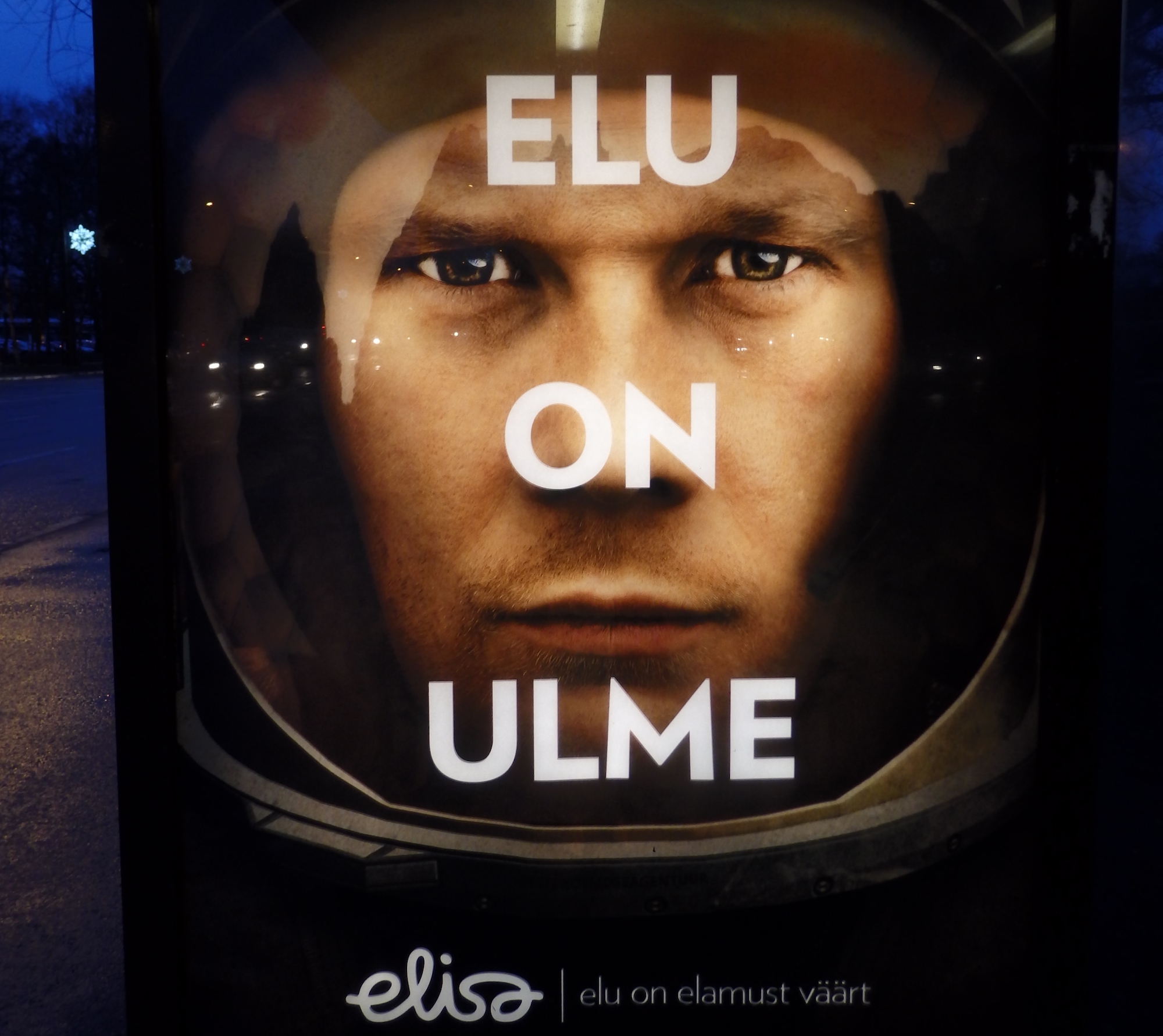 This ad campaign happened to appear around the same time news spread of the passing of prominent American writer Ursula Le Guin, known mostly for her science fiction and fantasy novels. Estonians know her mostly as an ULME/KIRJANIK. Photo: Riina Kindlam (2018)