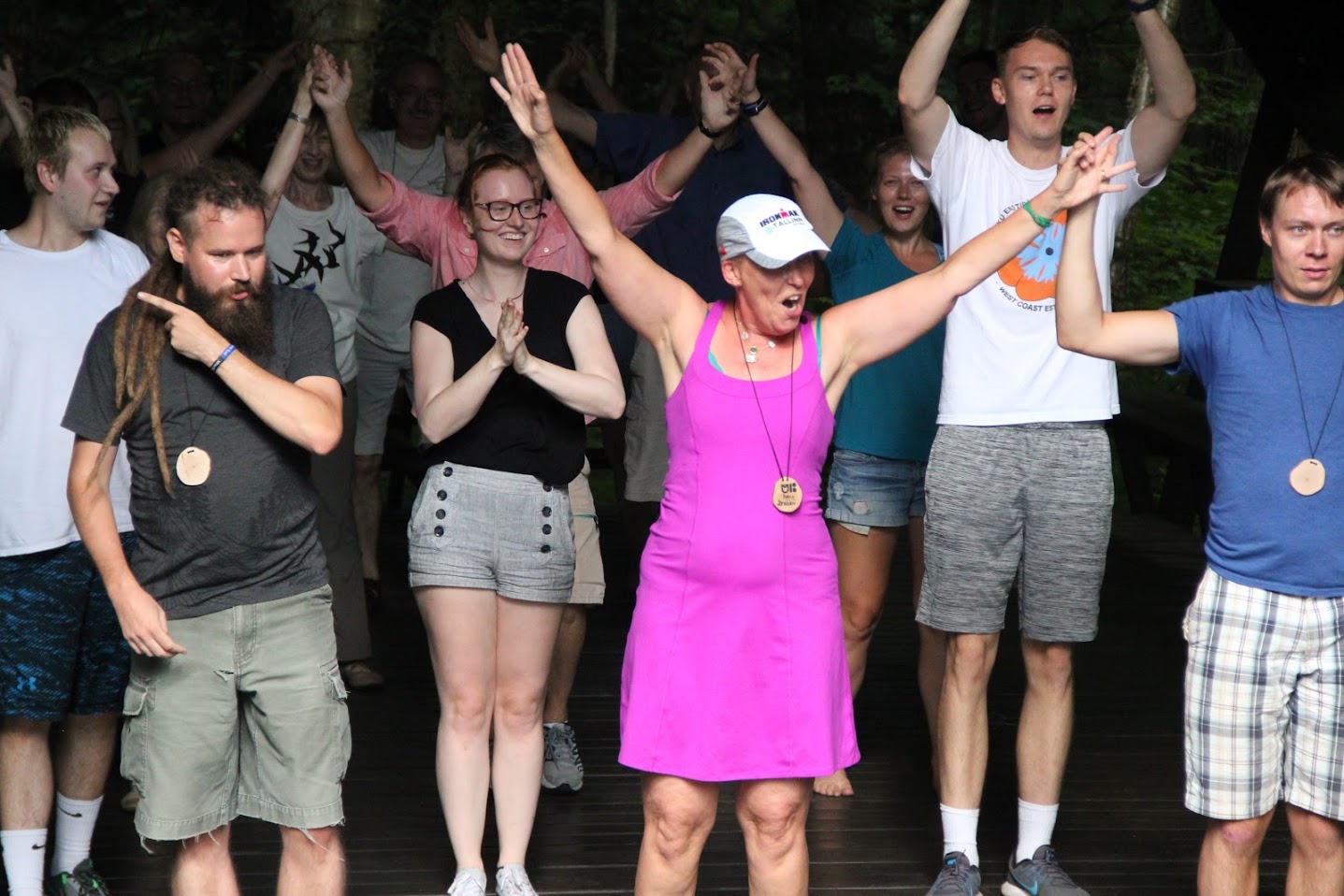 Rahvatantsu huviring Marleen Kedarsi juhtimisel on populaarne nii noorte kui ka vanemate hulgas (2018)