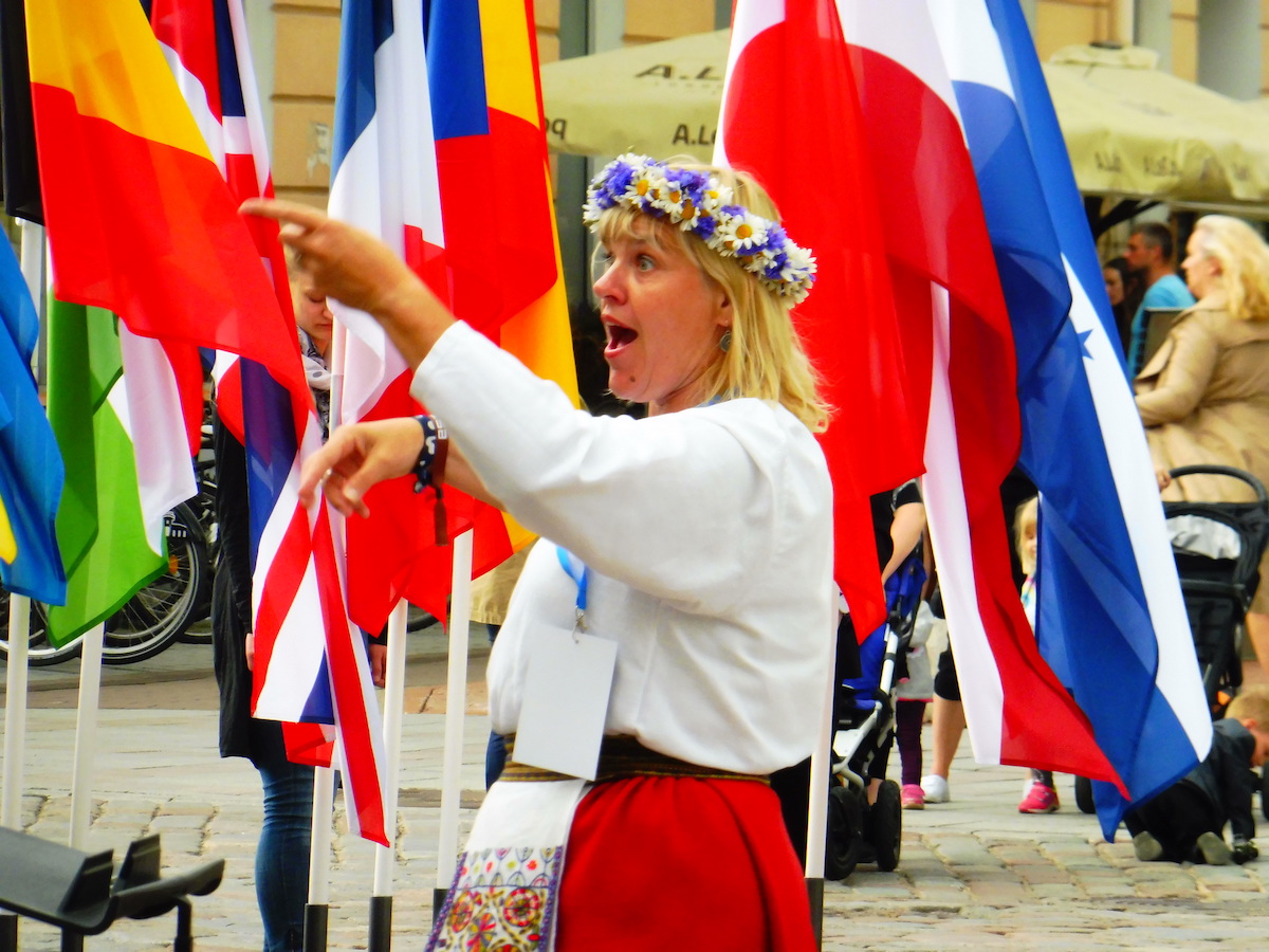 Esto kontserdile oli kutsutud juhatama ka Tartu laulupeo peadirigent Triin Koch. Foto: Andres Raudsepp (2019)