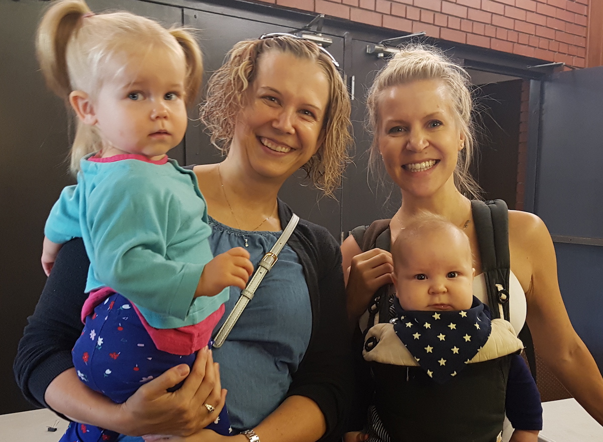 Eevi Ets ja ema Kaili Ets; ning Tiiu Ararat ja poeg Henrik – fotot: Karin Remerowski (2019)