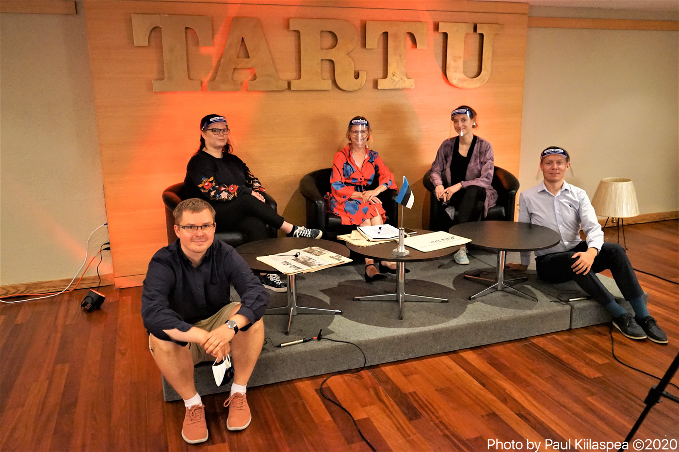 Tegijad, tegelased ja tegelinskid vasakult: Rasmus Rattas, Kati Kiilaspea, Piret Noorhani, Kaisa Pitsi ja Veiko Parming - foto: Paul Kiilaspea (2020)