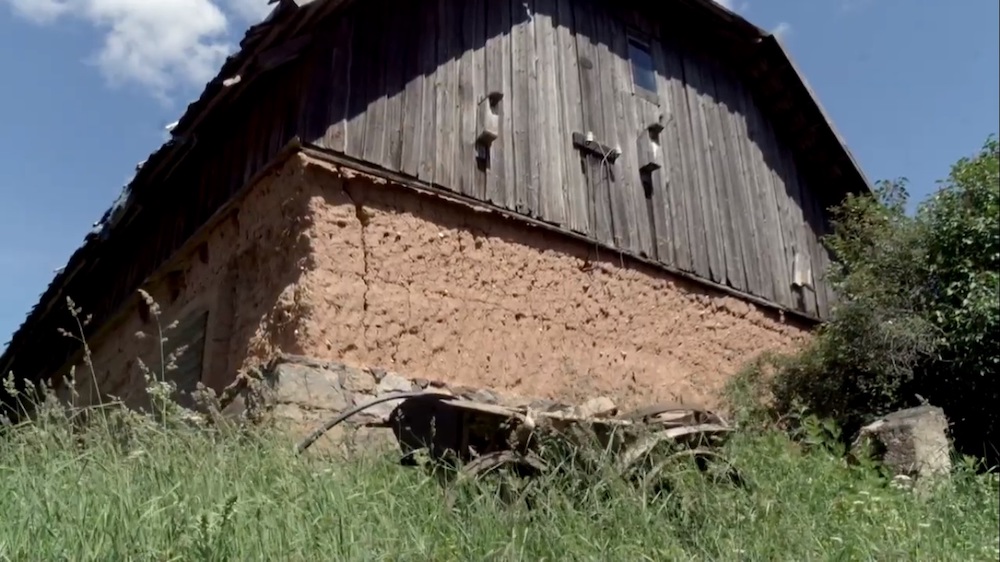 An Estonian clay building from @eestimaaehitus NGO's video "Earth Building in Estonia."