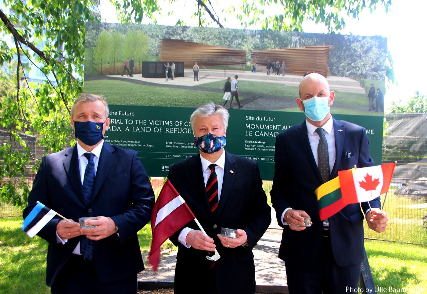 Eesti suursaadik Toomas Lukk, Läti suursaadik Karlis Eihenbaums, Leedu suursaadik Darius Skusevicius. - foto: Ülle Baum ©2021