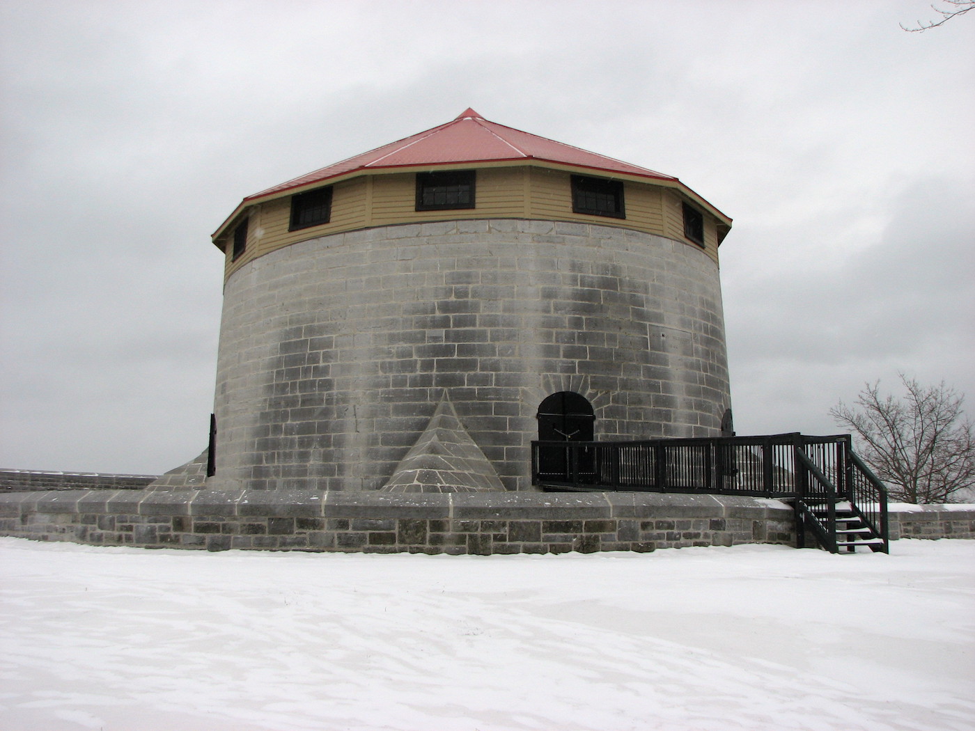 Murney Tower, fortress in snow. Photo: Eva Eichenbaum Barnes