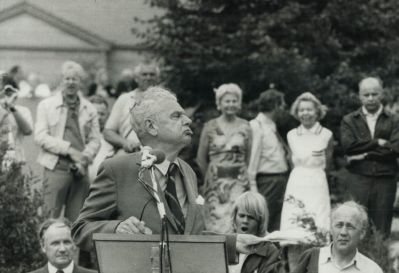 1972 photo of former prime minister John Diefenbaker at Nathan Phillips Square taken by Keith Beaty from the Toronto Star.