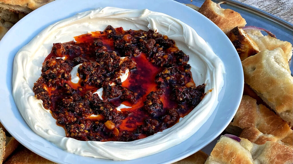 Nädala retsept 3_ingredient_Chili_Crisp_Cheese_Dip_2