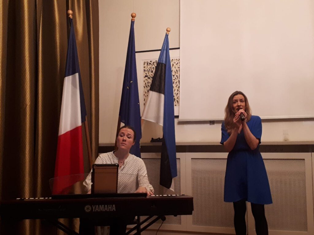 Lauljatar Elizabeth Paavel ja pianist Claire Nathalie Hamon esinemas. 