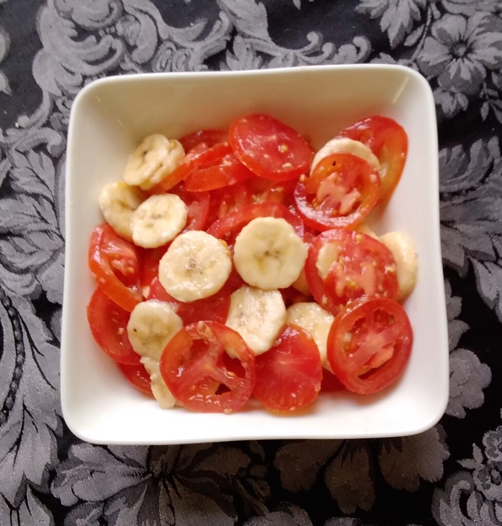 Tomato banana salad