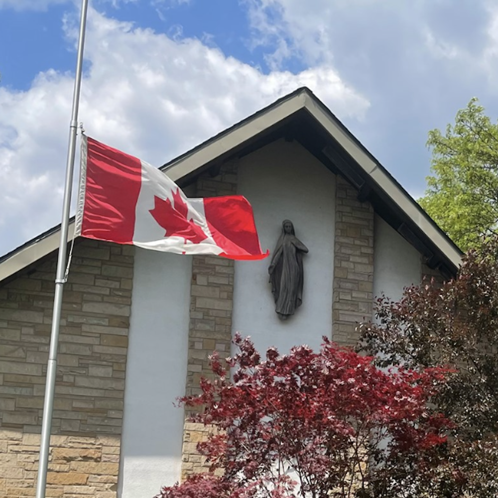 The sculpture of Mary at Holy Rosary Church in Burlington, Ontario (source- the Holy Rosary Parish Facebook page)