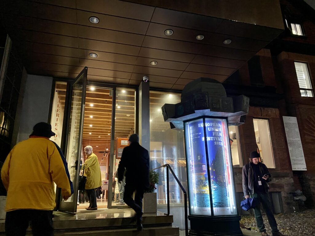 Audiences arriving at the Alliance Française in Toronto