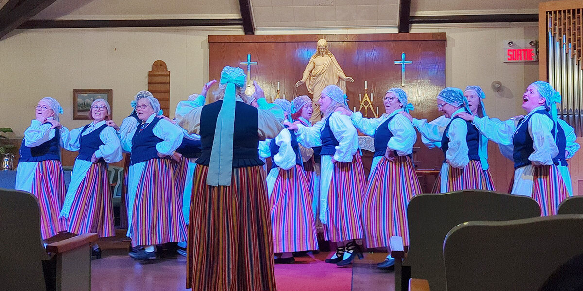 L hte Naiskoor Lummas Montreali Muusika Ja Traditsioonidega Video 