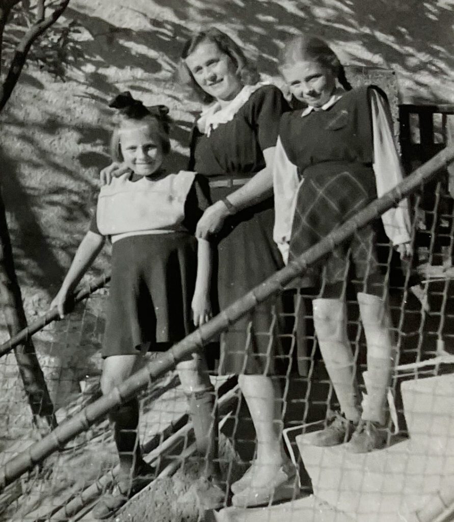 Geislingen 1949. Viiu, Vanda, Reet.