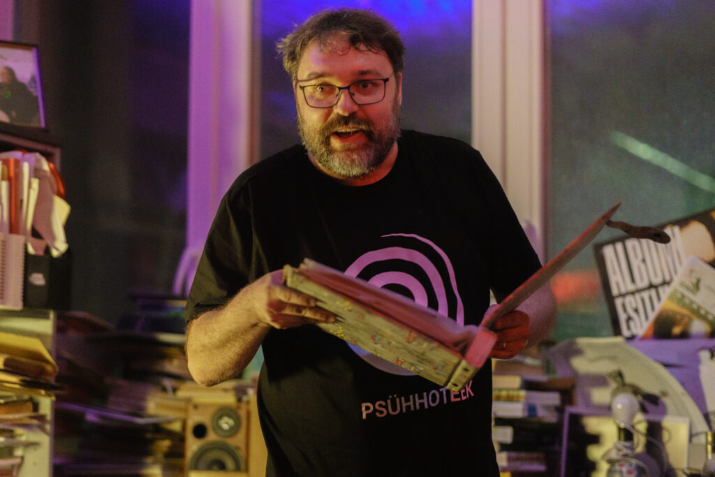 Photo by Gabriela Urm