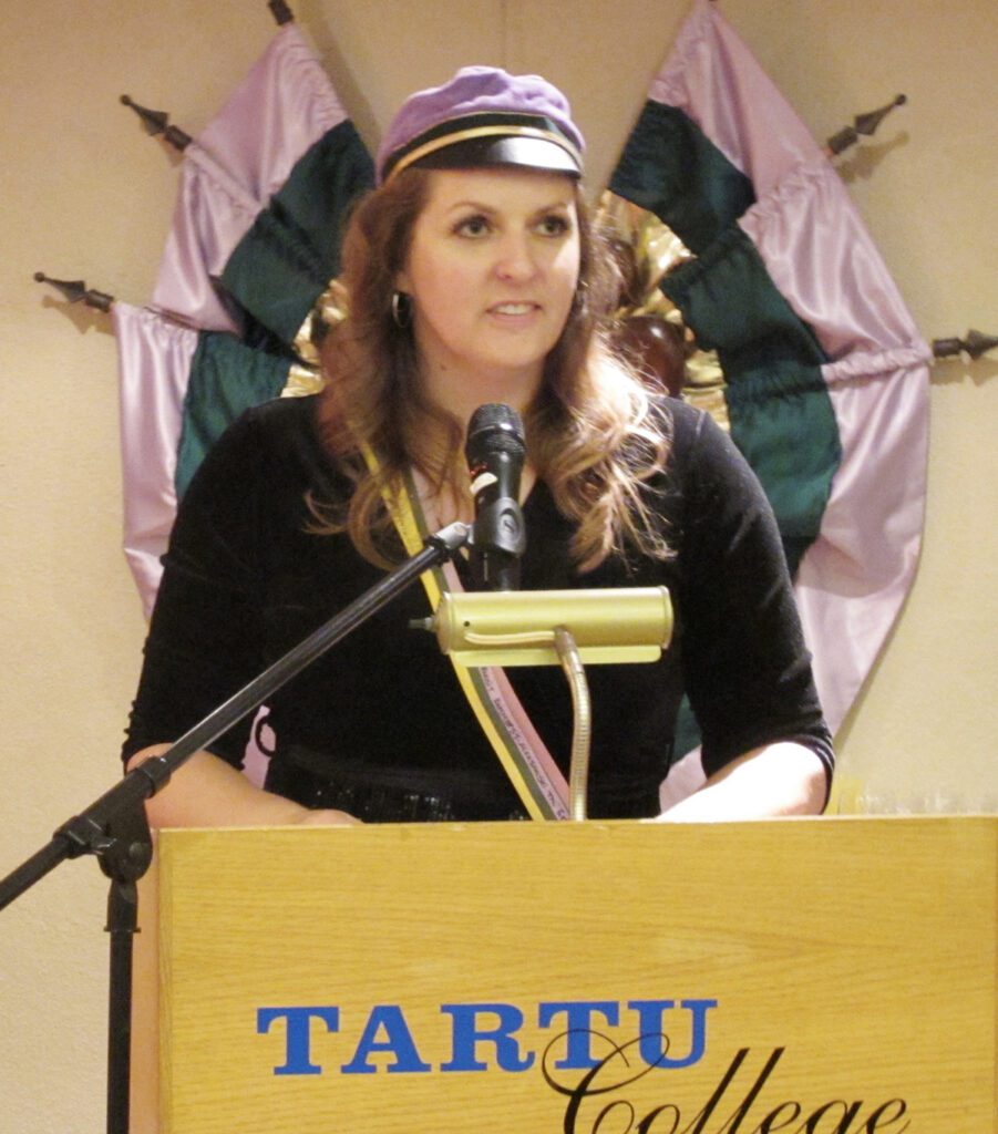 Kuldreb! Kristiina Hildebrandt, juubelikomitee peakorraldaja ja ürituse teadustaja. Foto: Maaja Matsoo