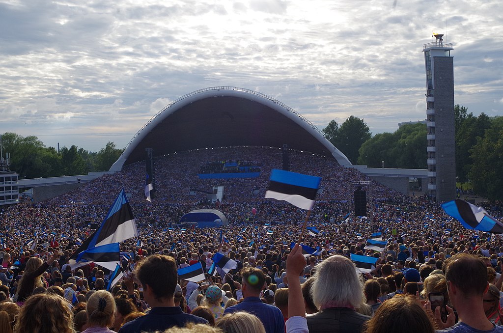 Laulupidu, the Estonian Song Festival where thousands of Estonians come together to sing (source: "metsavend", image used under the CC BY-SA 4.0 license)