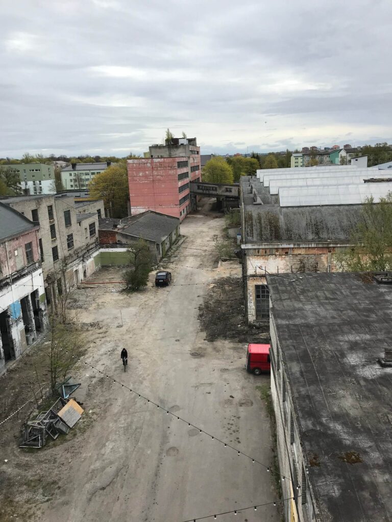 An aerial view of the former Põhjala Rubber Factory during its years of abandonment (photo from the private collection of Põhjala Tehas)