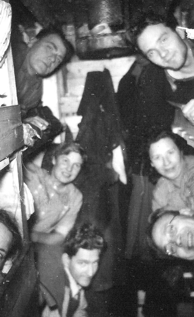 Walnuti mesilaskärjes.