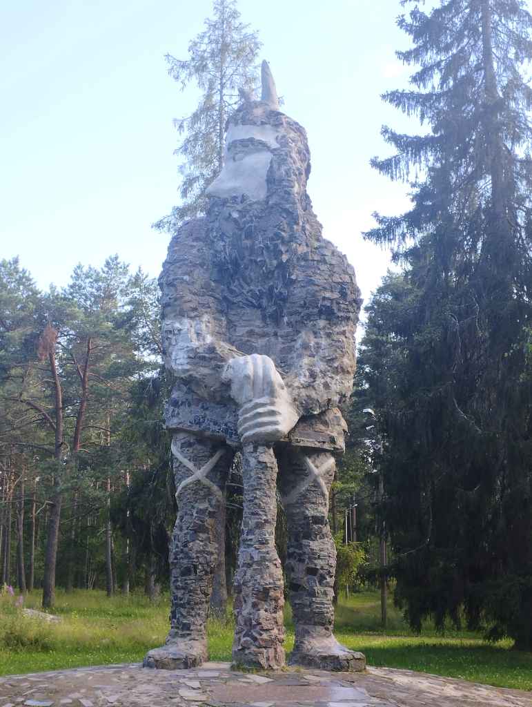 Kalevipoeg as he stands today in Glehn Park (photo: Jerry Mercury)