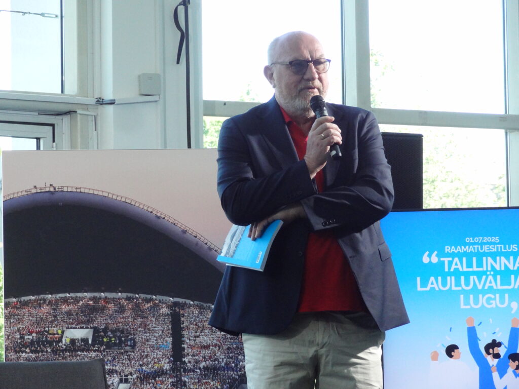 Üks raamatu koostajaist professor Peeter Järvelaid tutvustab Johannes Mürkest, meest, kelleta poleks meil täna meie laulurahva mekat – lauluväljakut.