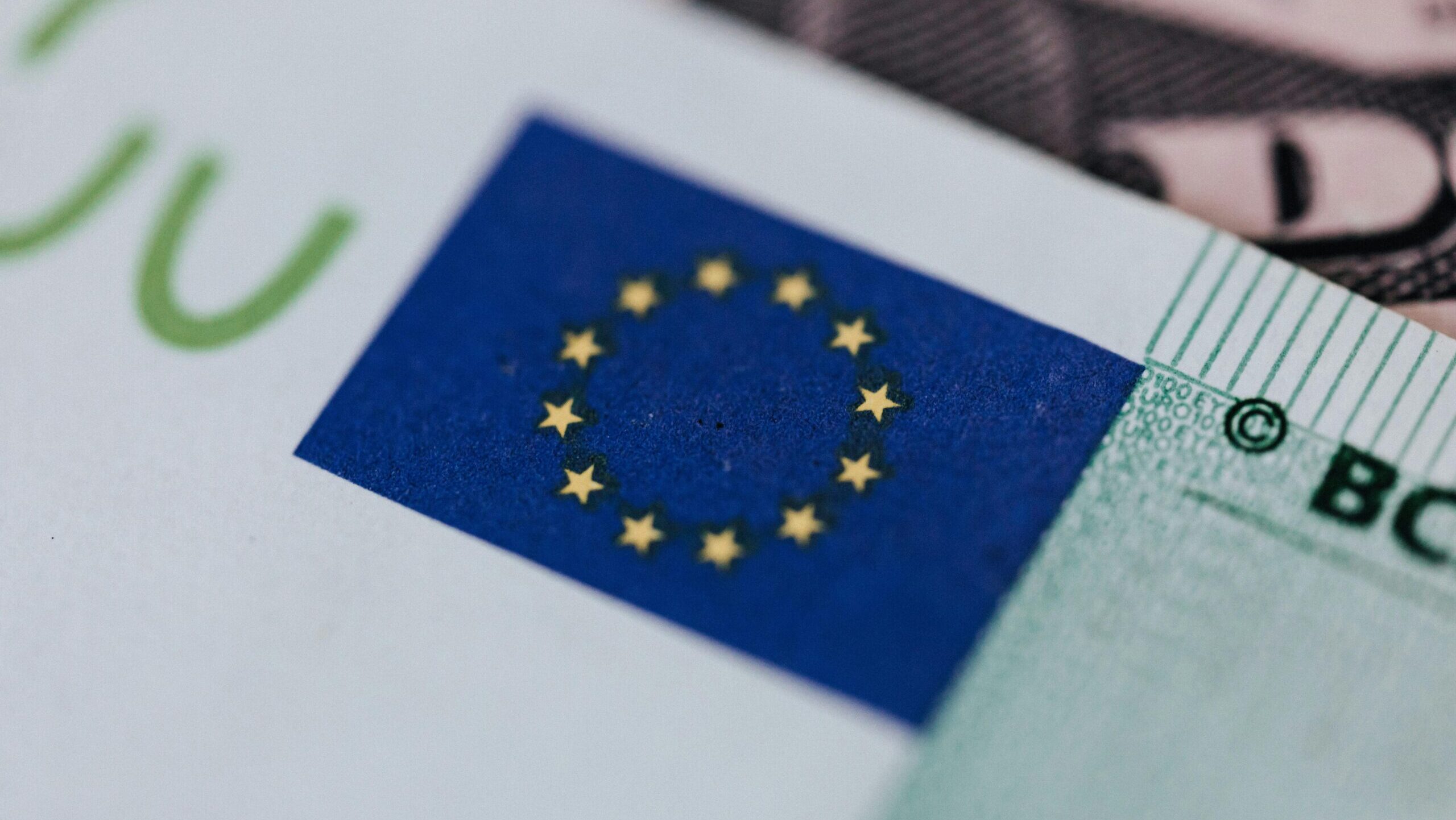 European Union symbol on a banknote, by Kaboompics.com on Pexels