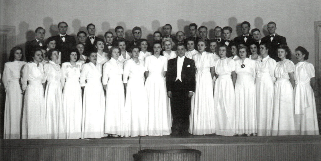 Göteborgi eesti segakoor 1949. aastal, kui Elna ja Viktor lauluharjutusel tutvusid.
