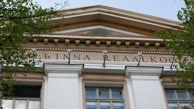 Tallinna Reaalkool, retrieved from the school's website.