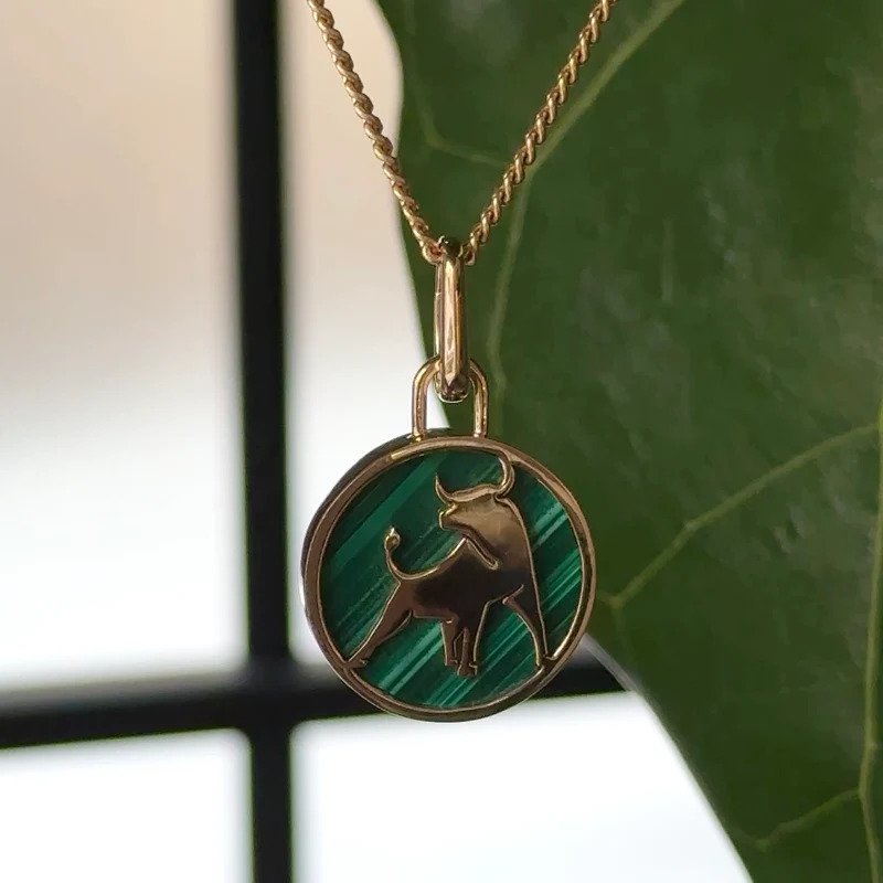 A custom design created by Anvil Jewellery (source- anviljewellery.ca)