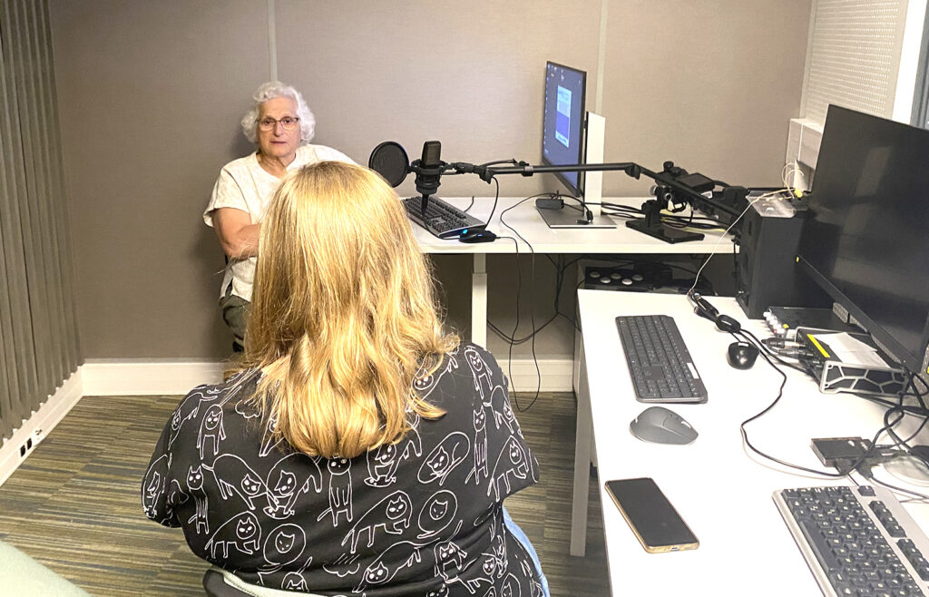 Alberta Estonian pioneer descendant Martha Munz Gue interviewed by Liina Lindström PhD at the University of Tartu in the Language Lab July 2025. Photo: Kaidi Lõo