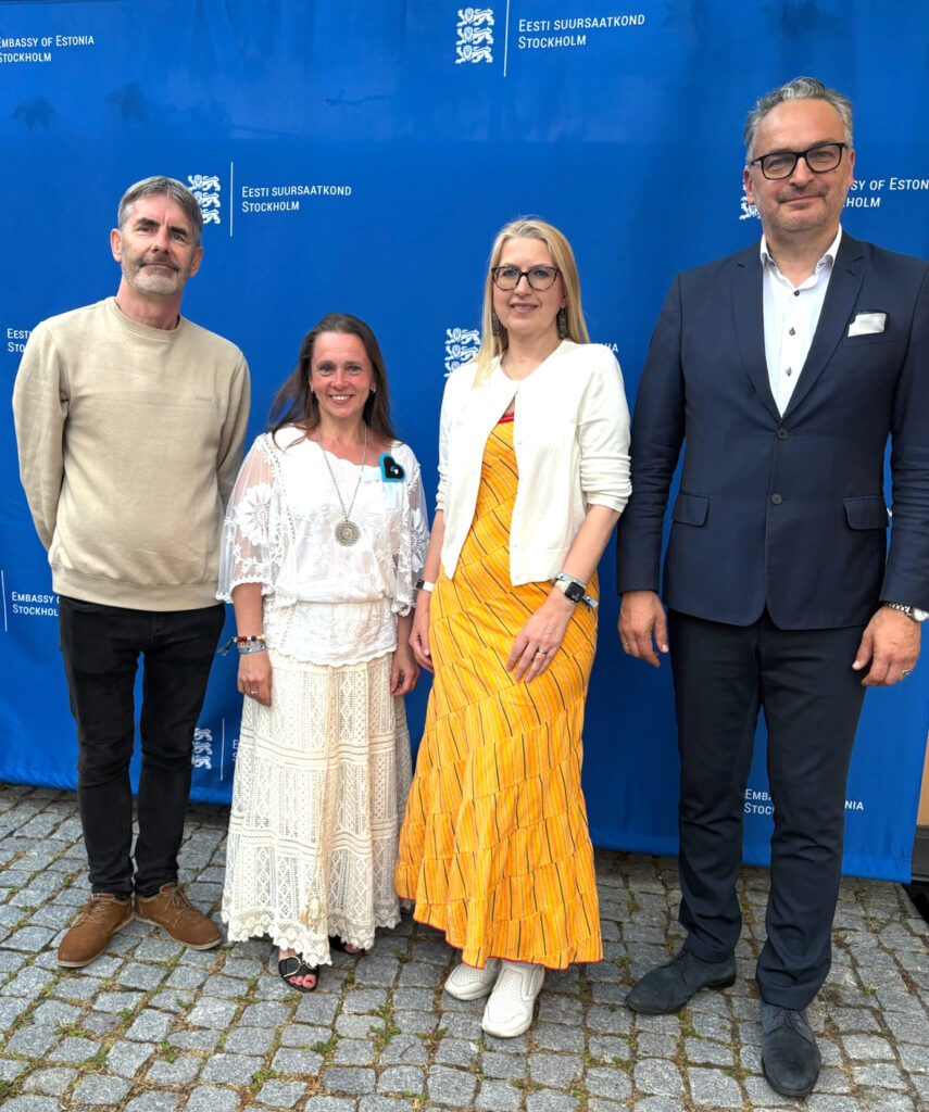 ESTO raames toimunud vastuvõtul Eesti Suursaatkonnas Stockholmis: Ants Johanson, Sirle Sööt, Mari Koosokora, Kalmar Kurs.