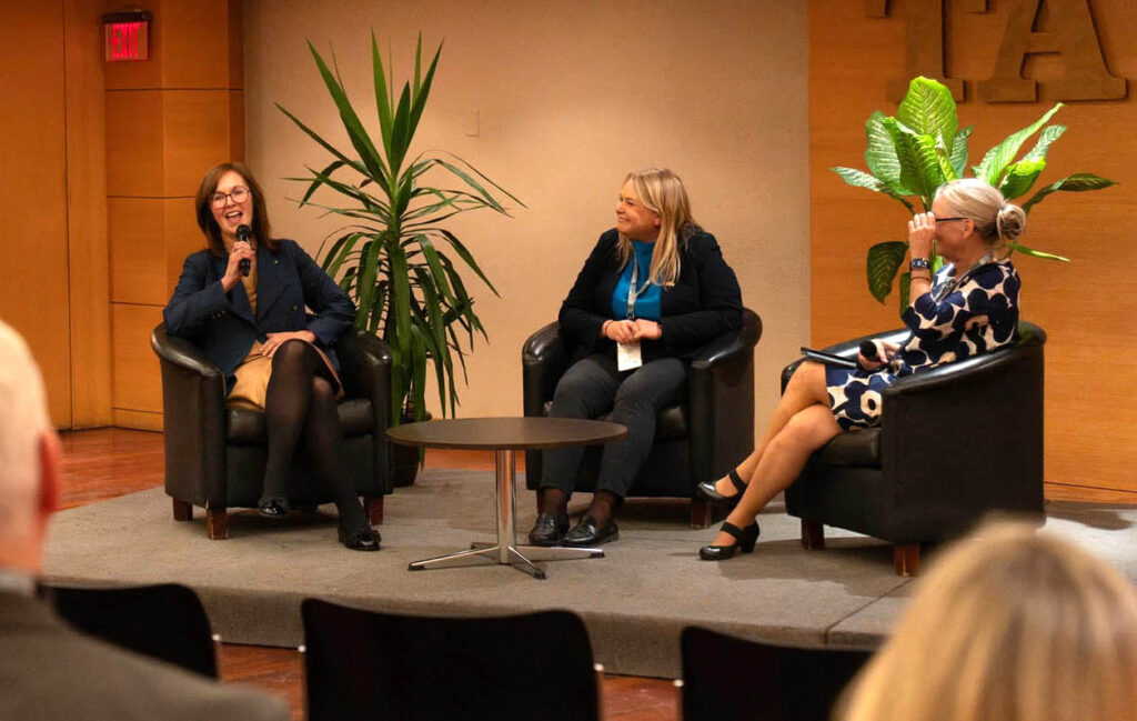 Liina Tomlinson, Julia Peho, Ellen Valter.