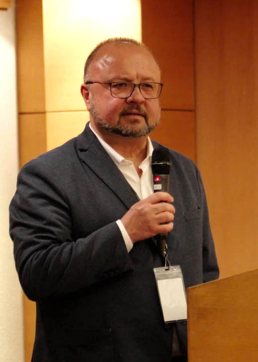 Õhtu sponsori Sotos LLP esindaja, selle partner Peter Viitre.