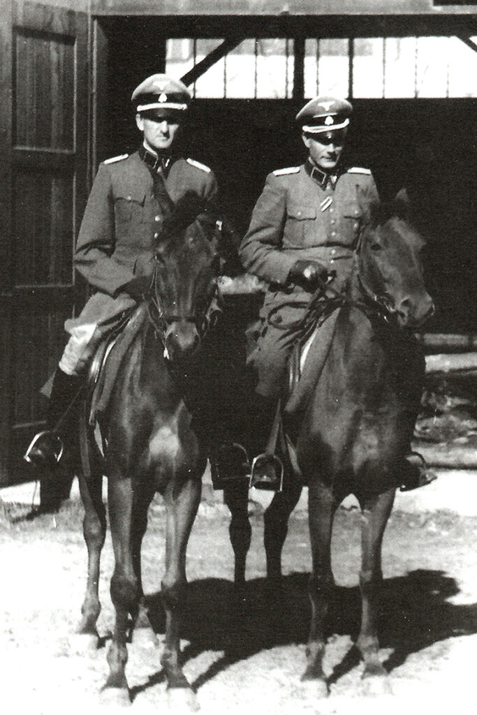 Leonhard Praks (vasakul) ja kolonel Harald Riipalu 1943. aastal Heidelageris.